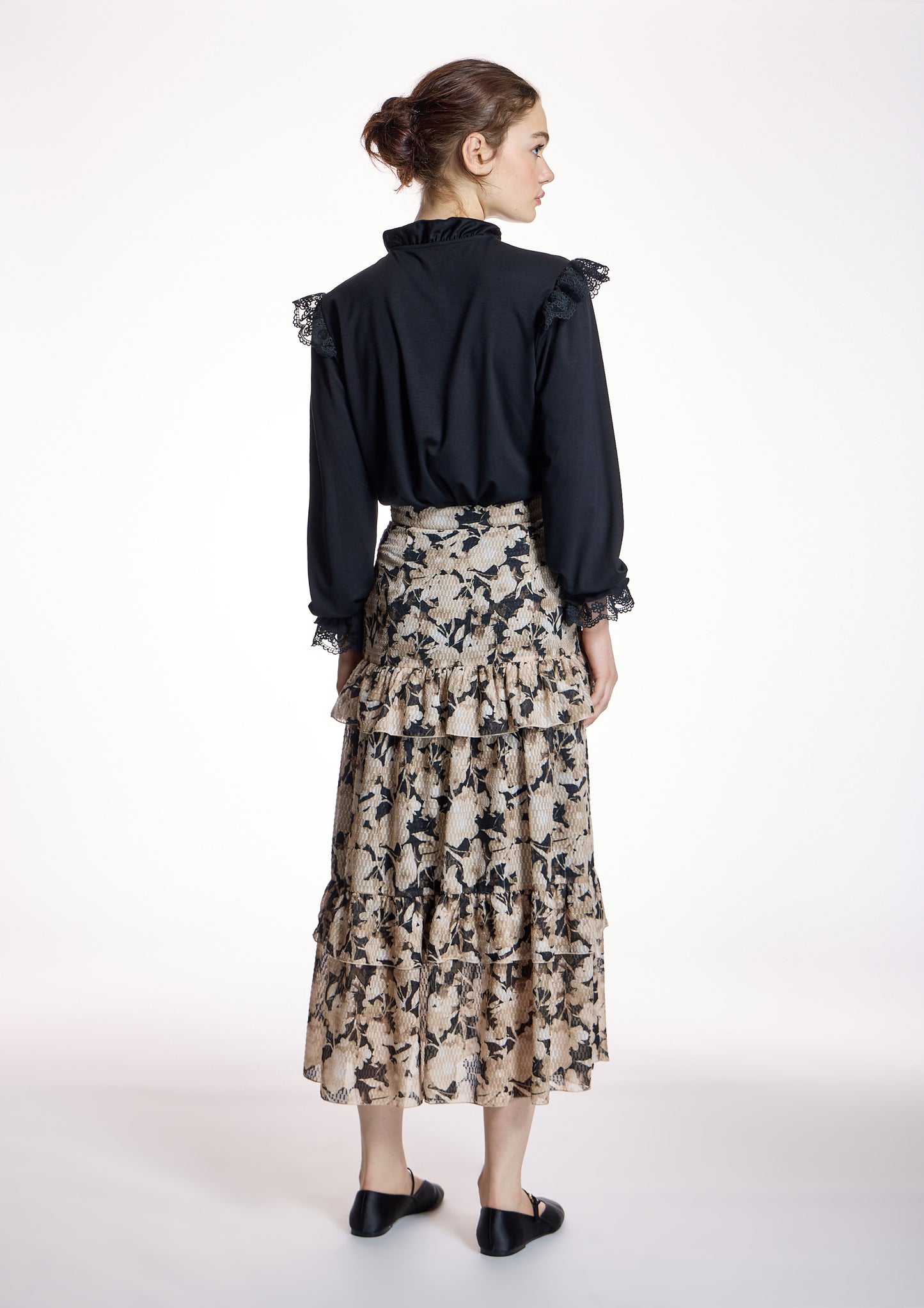 Camiseta ALBA CONDE con puntilla