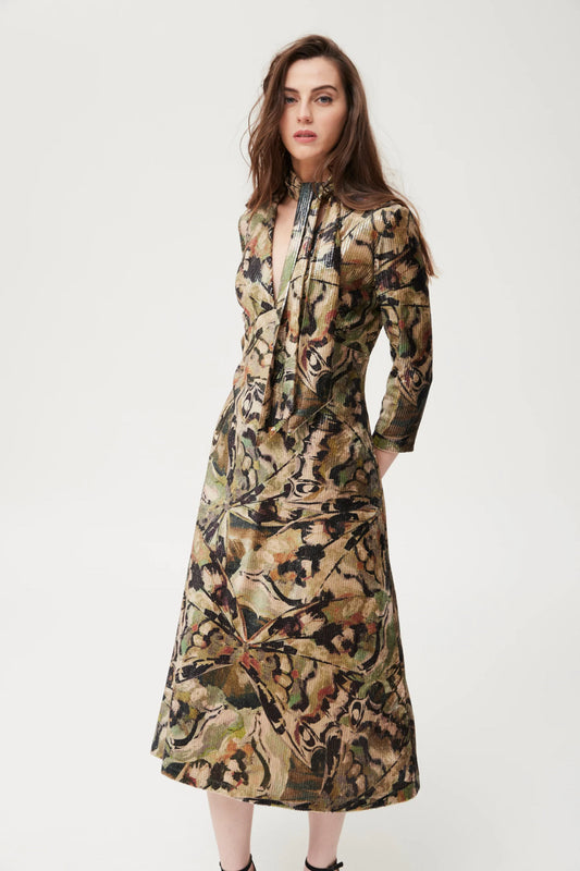 Vestido OKY en terciopelo modelo MINK