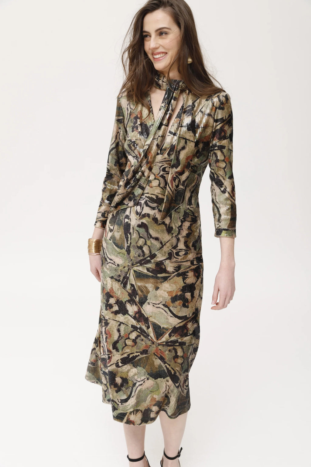 Vestido OKY en terciopelo modelo MINK