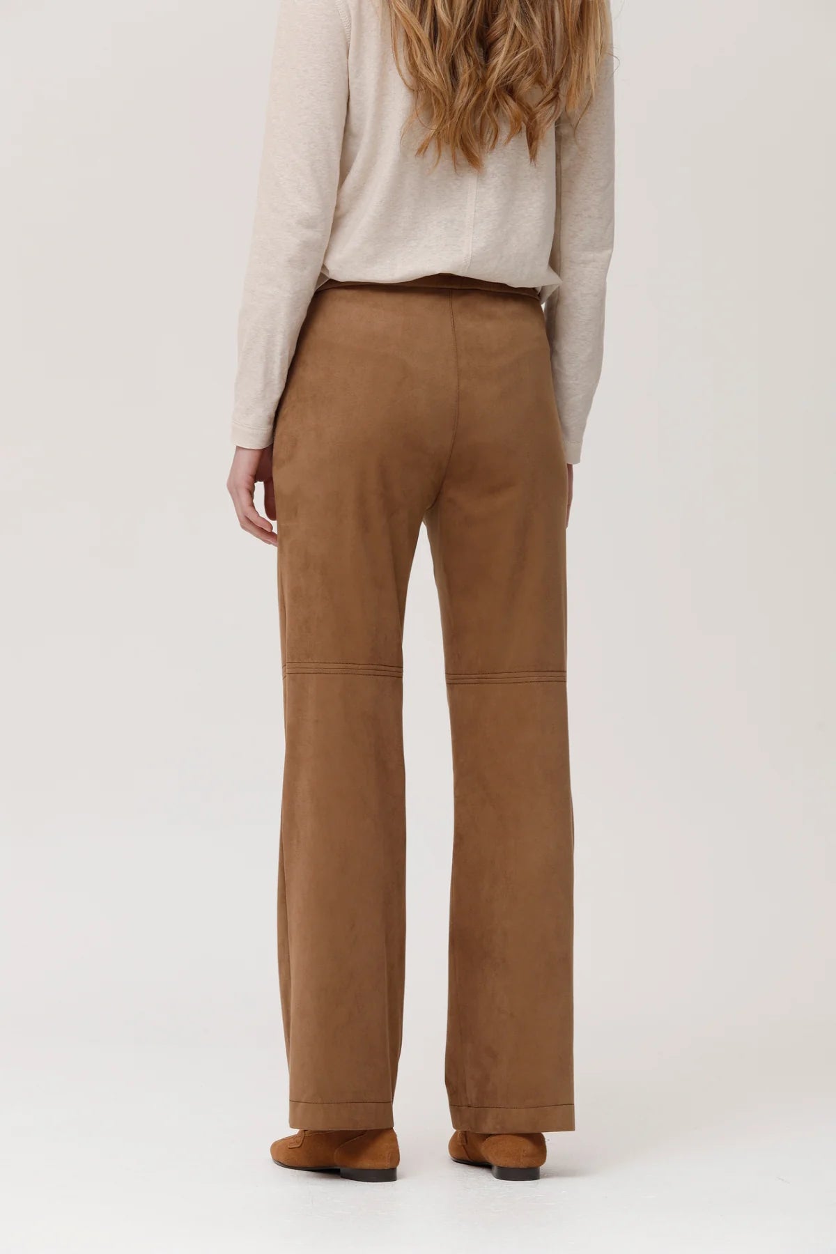 Pantalón OKY modelo DIHEL