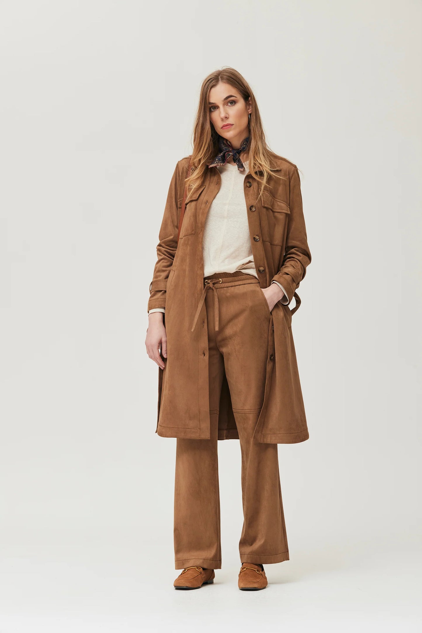 Pantalón OKY modelo DIHEL