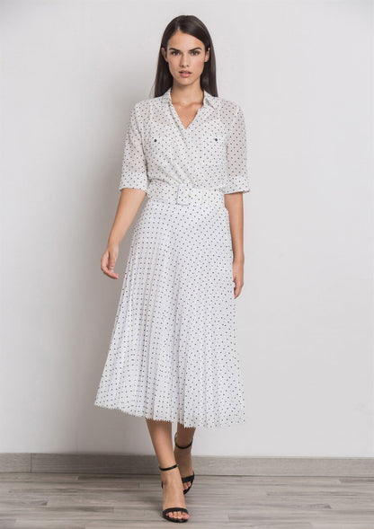 Blusa ALBA CONDE blanca con topitos negros