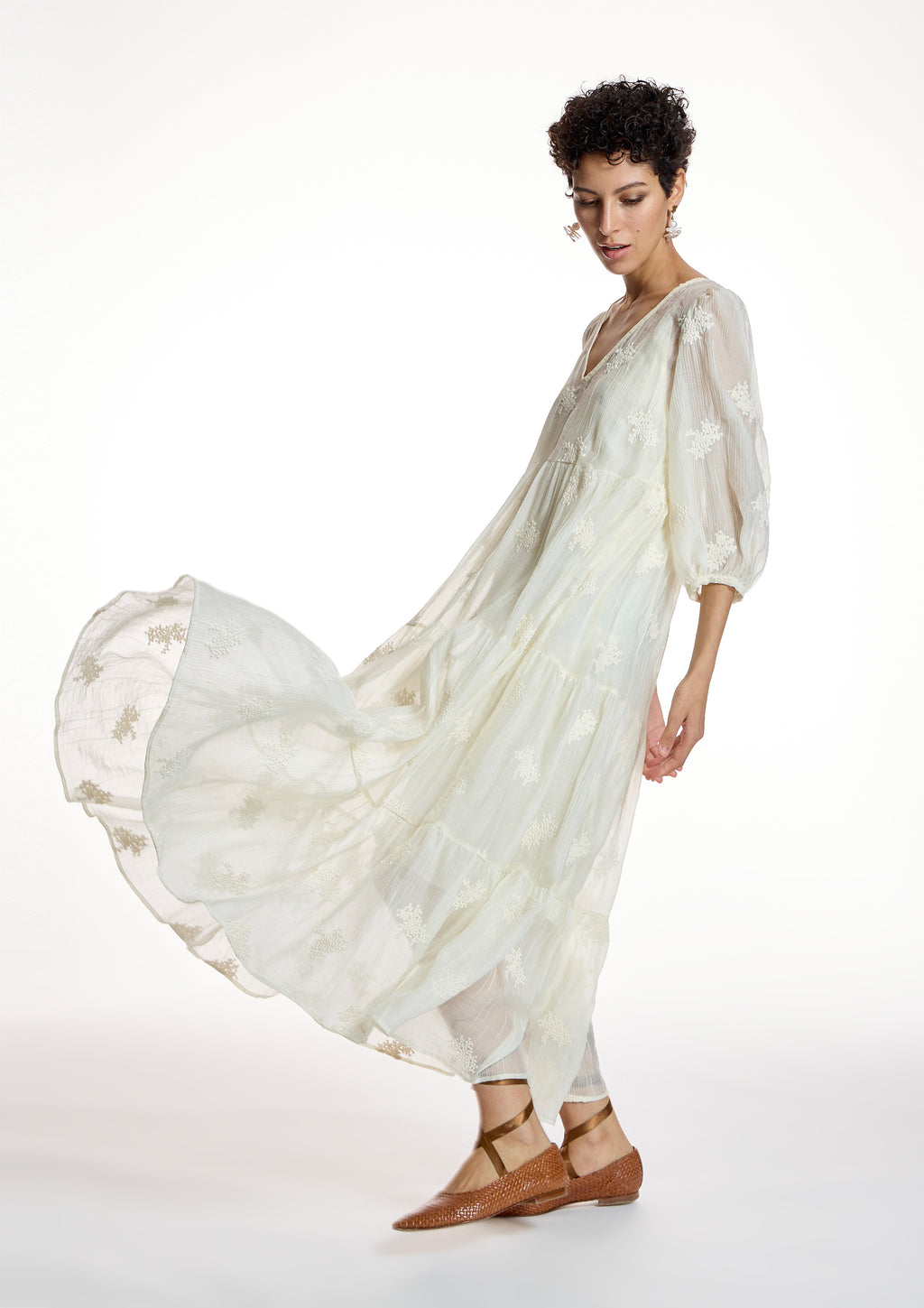 Vestido ALBA CONDE crudo romántico