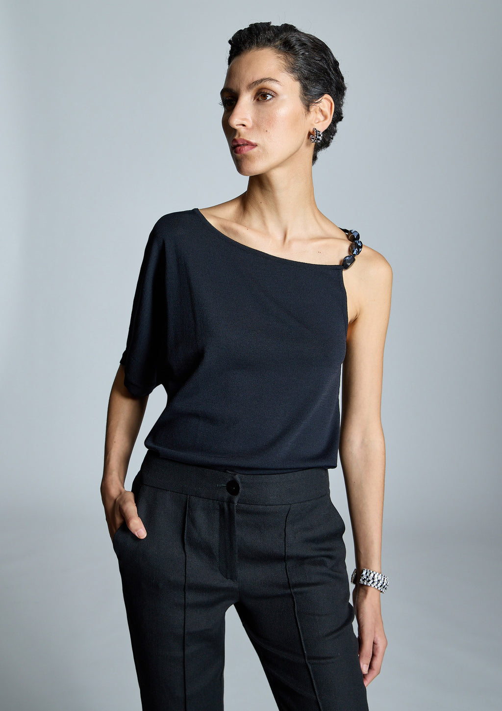 Jersey ALBA CONDE asimétrica color negro