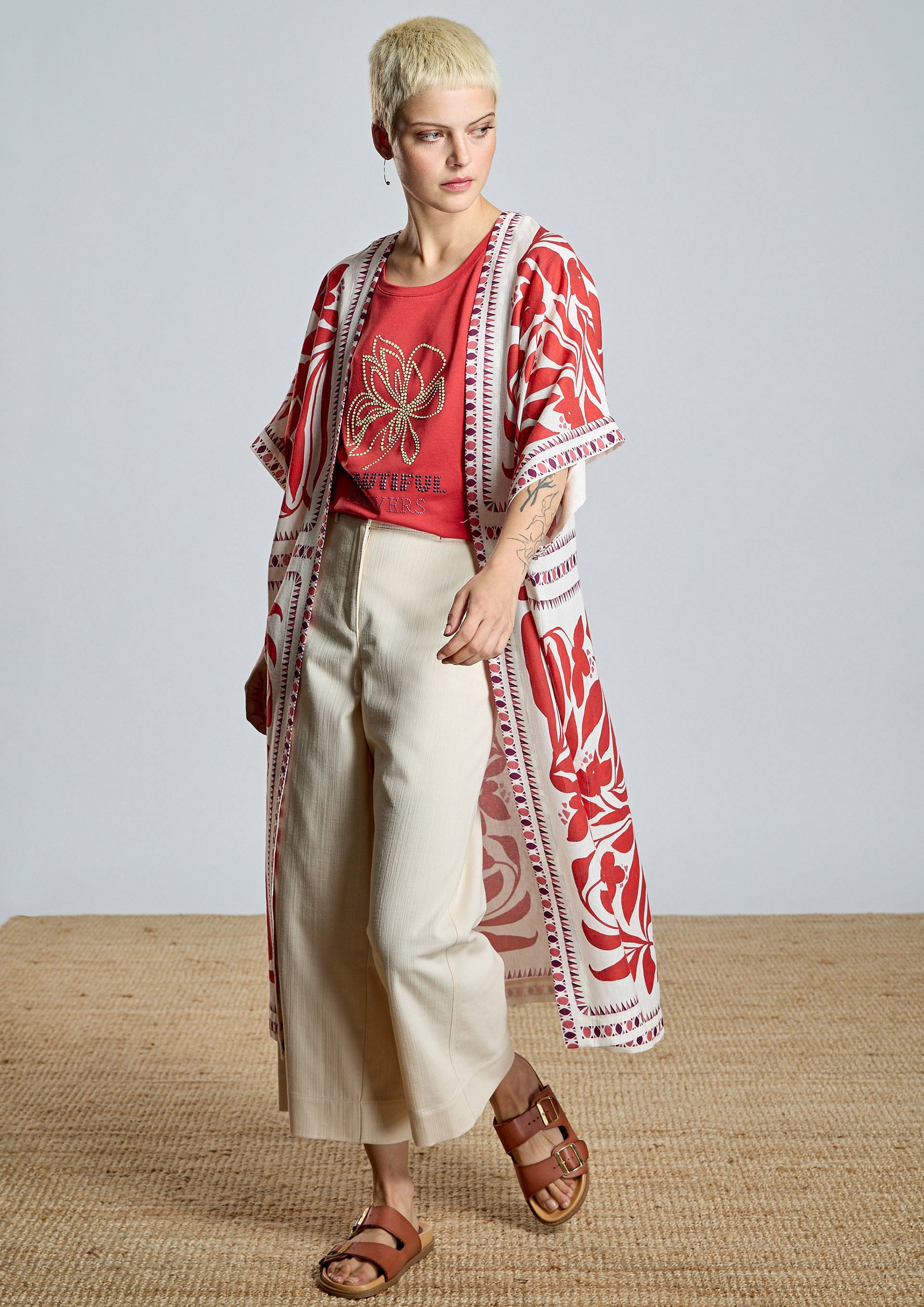 Kimono ALBA CONDE estampado étnico rojo