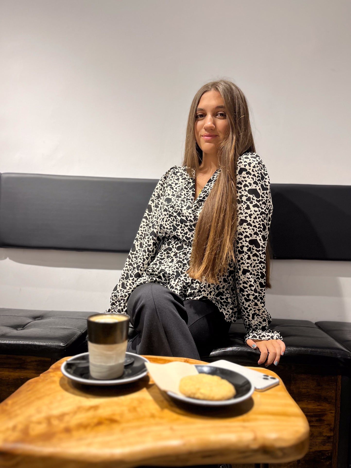 Blusa NO SECRETS cuello pico