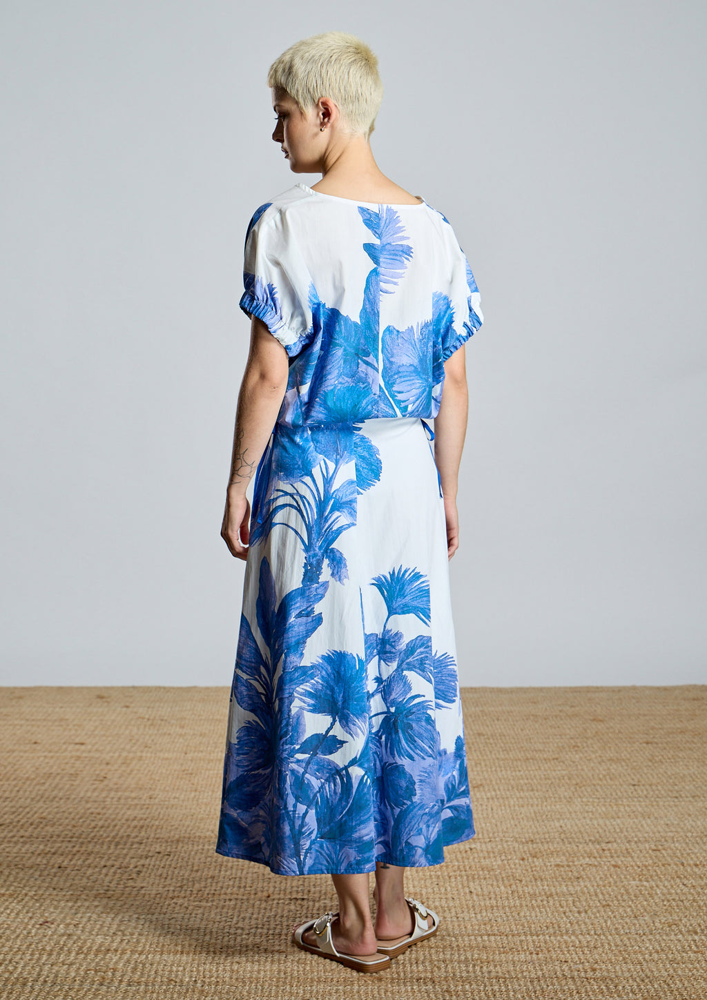 Blusa ALBA CONDE azul y blanca