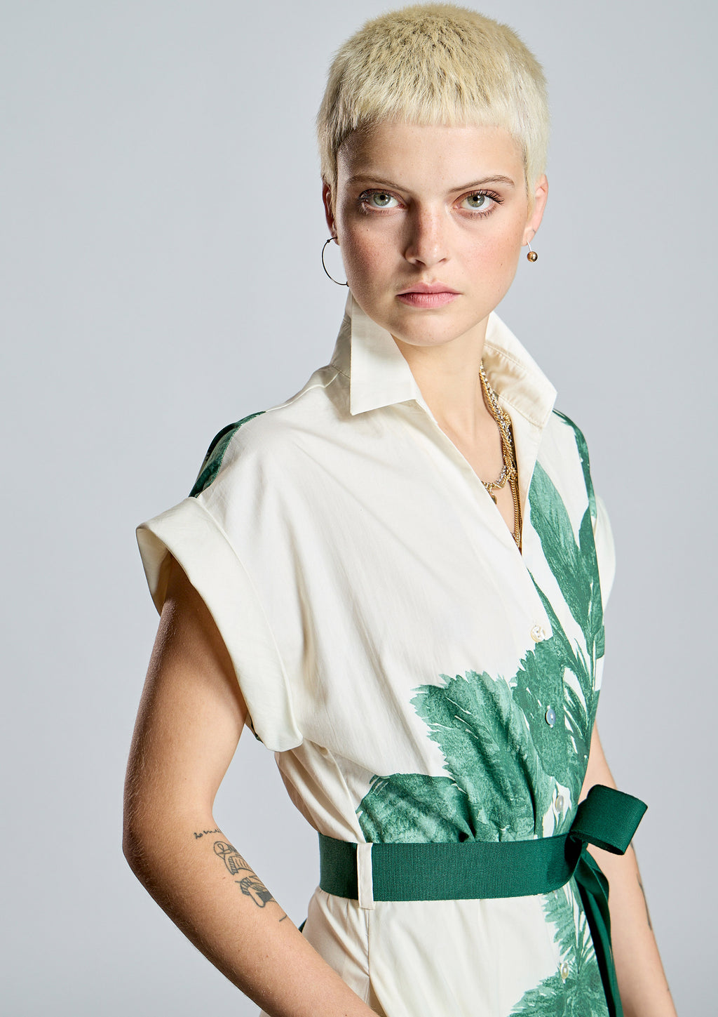 Vestido ALBA CONDE camisero estampado verde floral