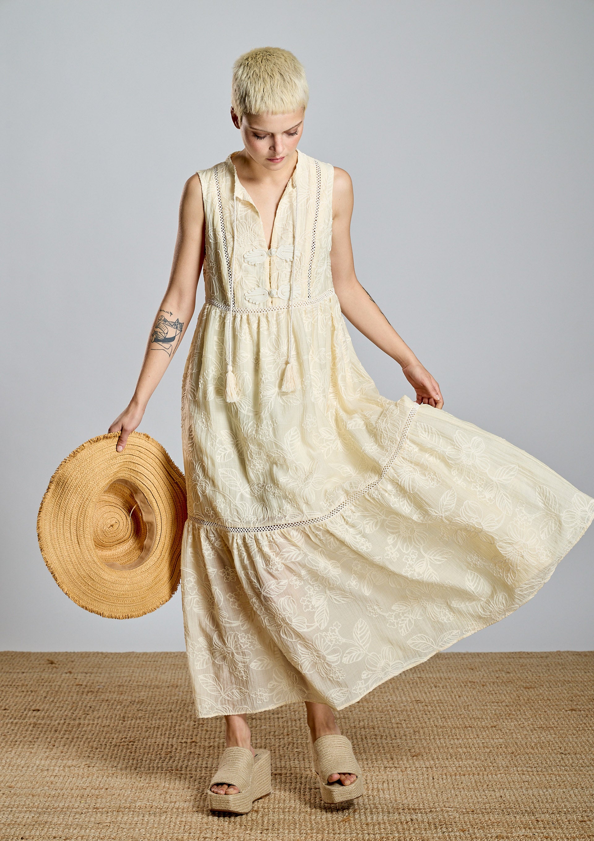 Vestido ALBA CONDE estilo boho