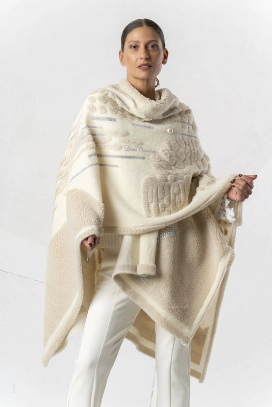 Capa ELISA CAVALETTI de punto beige ligera