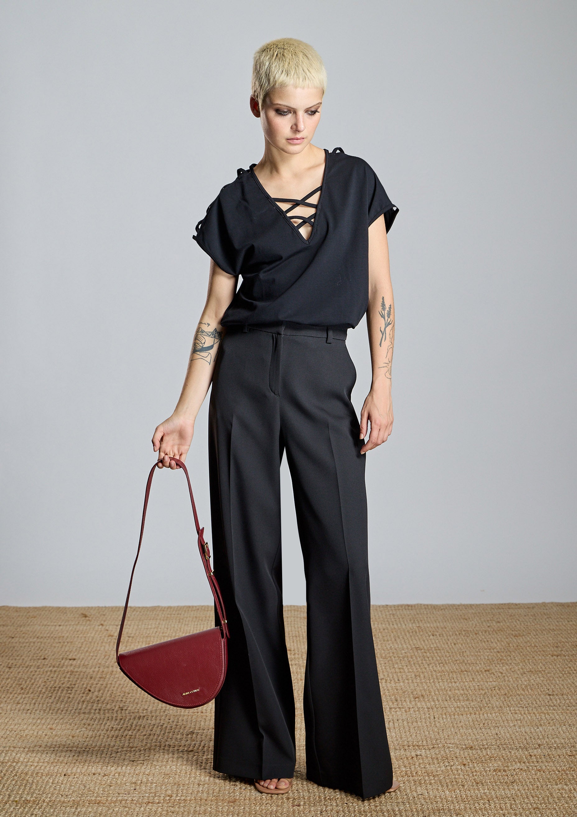 Pantalón ALBA CONDE recto color negro