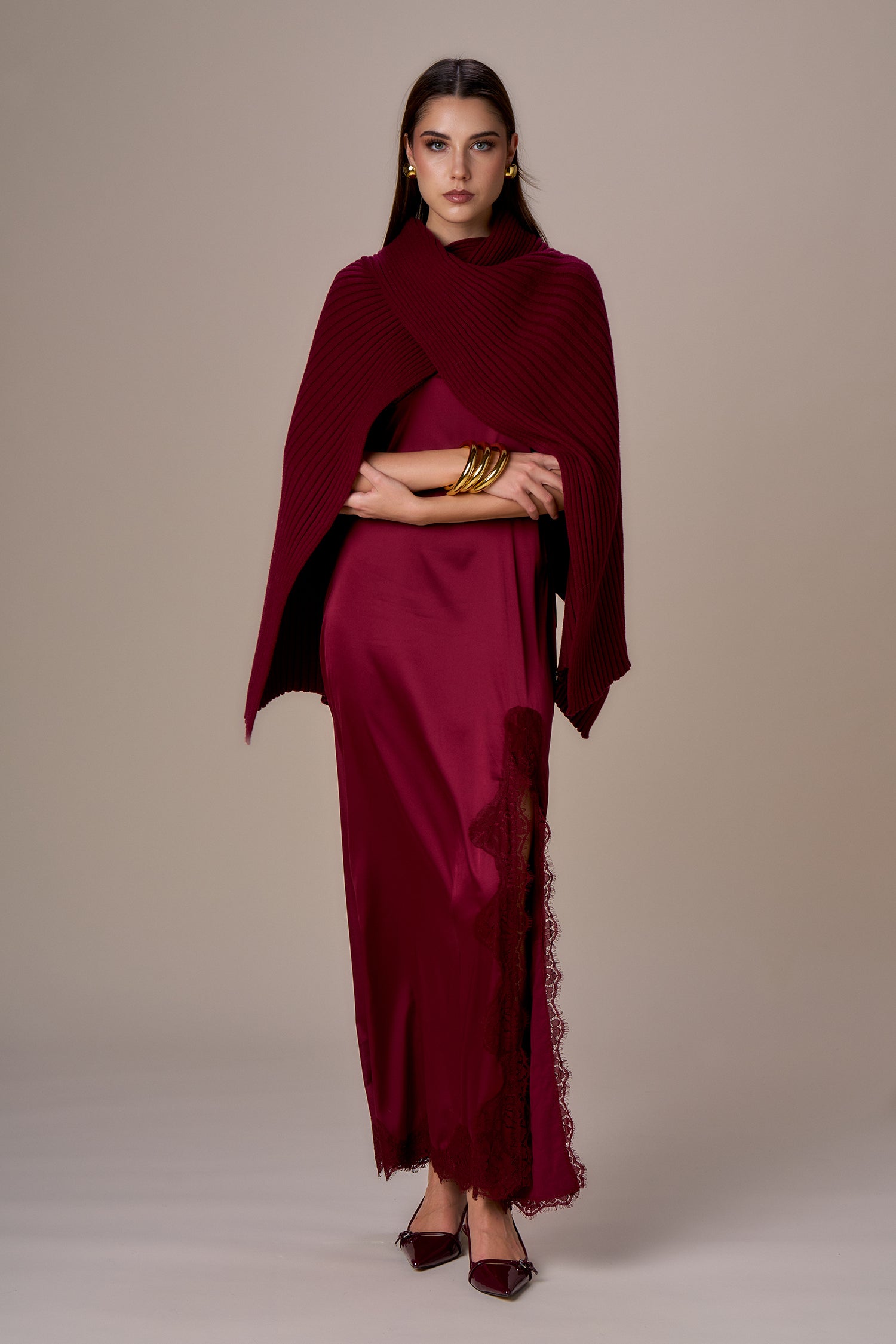 Poncho NO SECRETS de punto burdeos