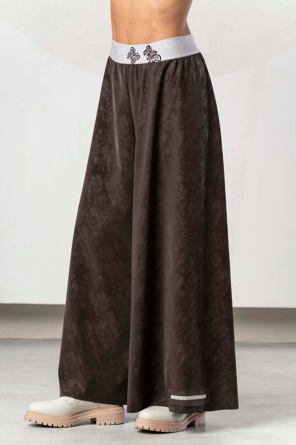 Pantalón ELISA CAVALETTI corte palazzo en marrón chocolate