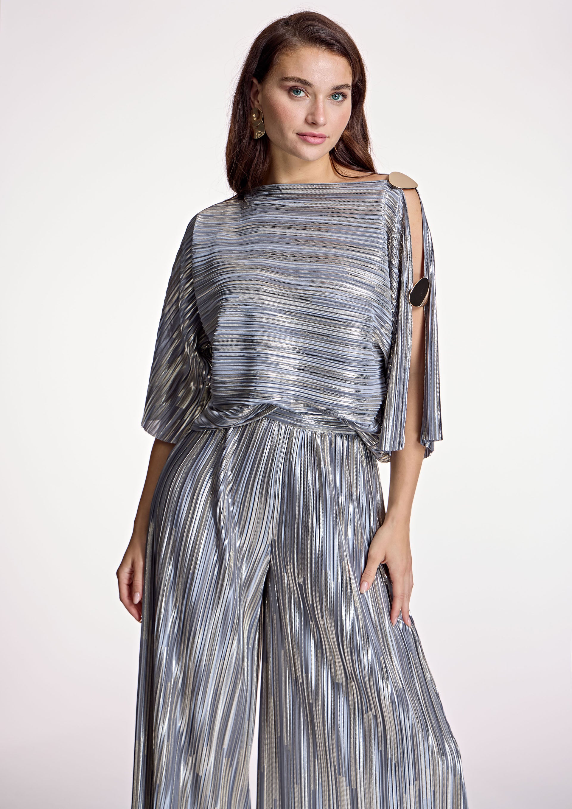 Blusa ALBA CONDE fluida plateada