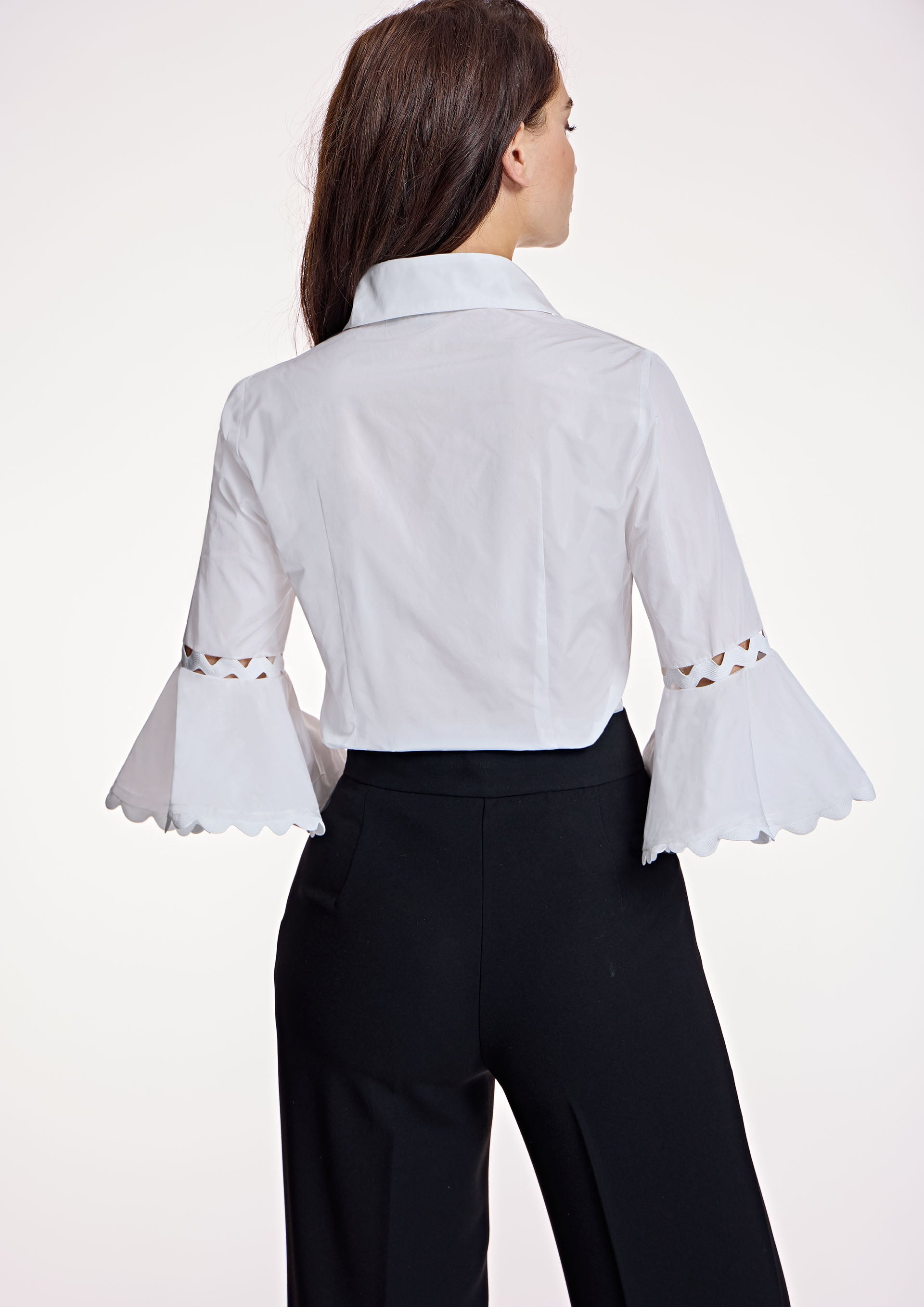 Camisa ALBA CONDE blanca con pasamaneria