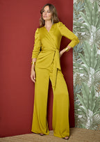 Blusa ALBA CONDE satinada color mostaza