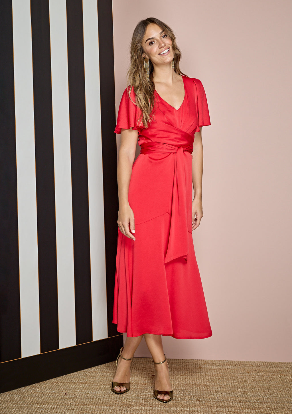 Vestido ALBA CONDE midi color coral