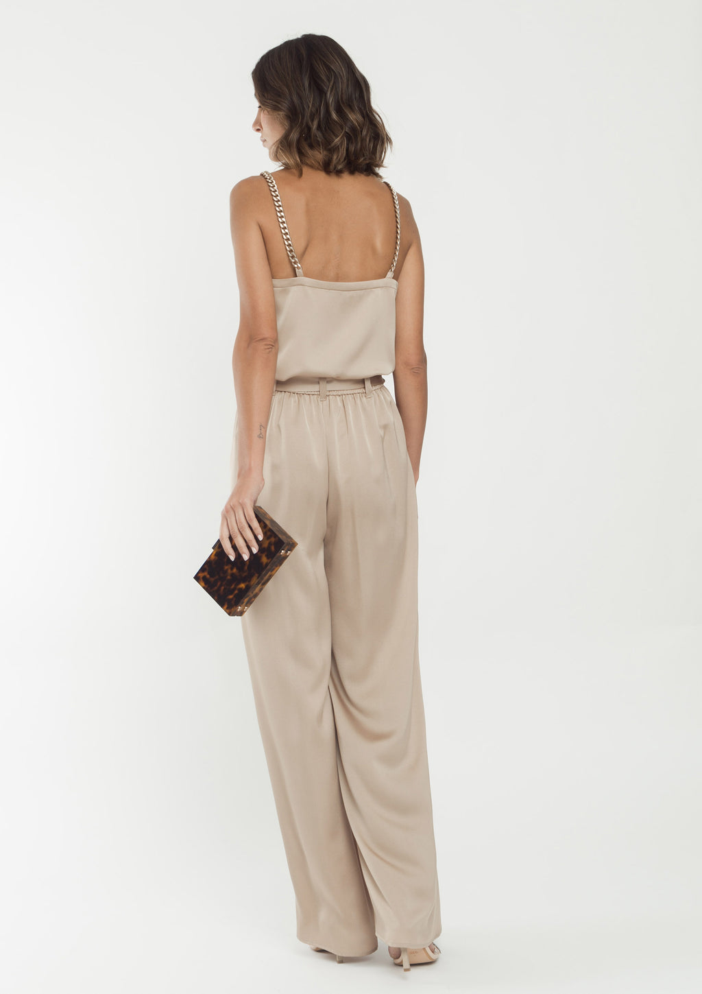 Pantalón ALBA CONDE satinado con lazada.