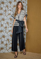 Pantalón ALBA CONDE negro con detalle de contraste