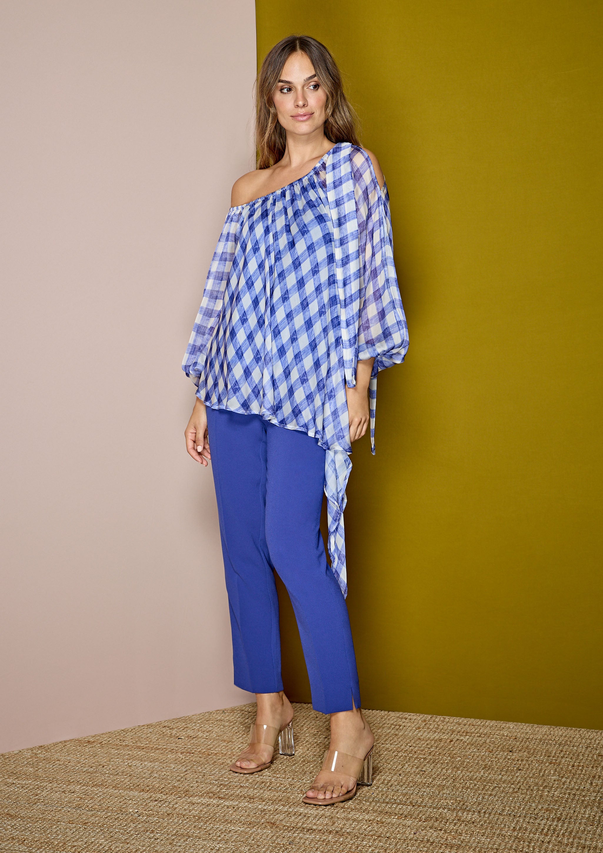 Pantalón ALBA CONDE básico azul de invitada