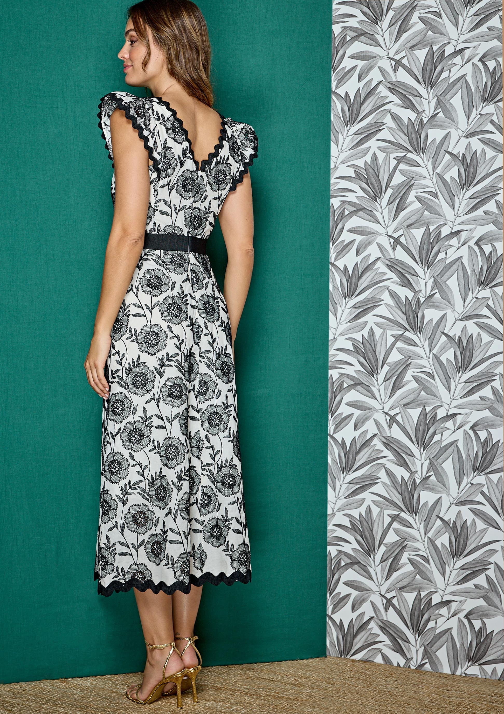 Cinturón ALBA CONDE flor negra