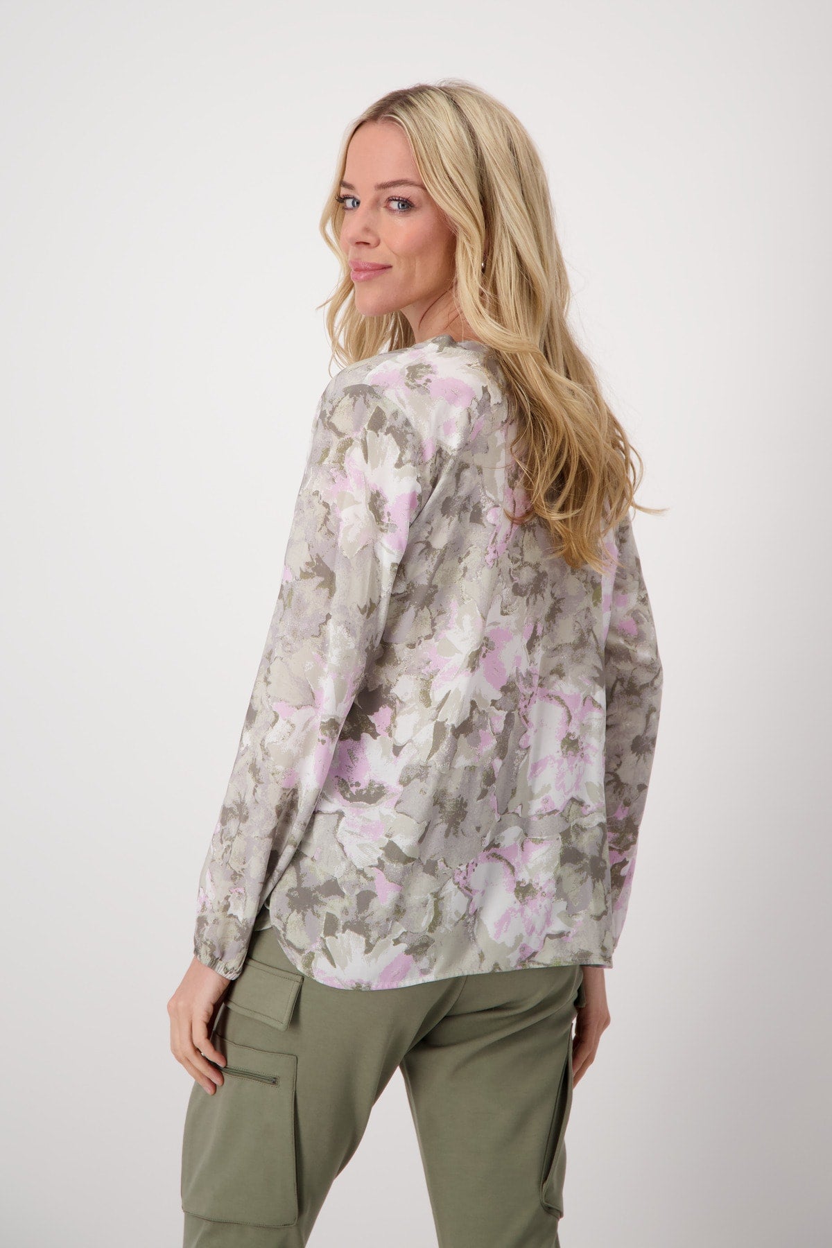 Blusa MONARI de flores