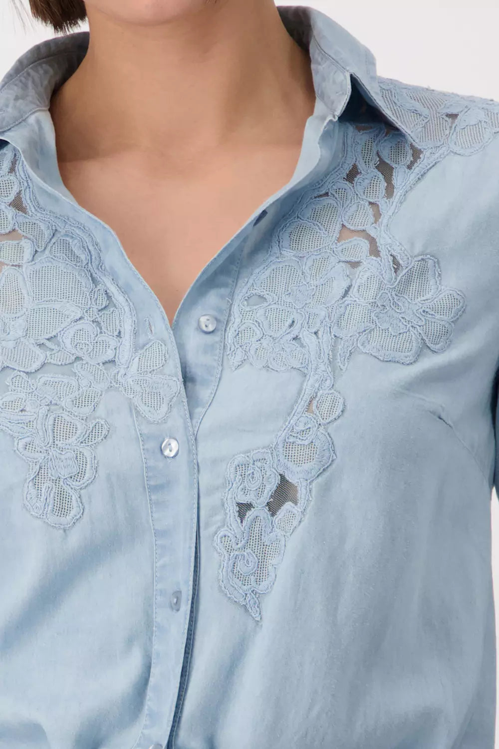 Camisa MONARI vaquera bordada