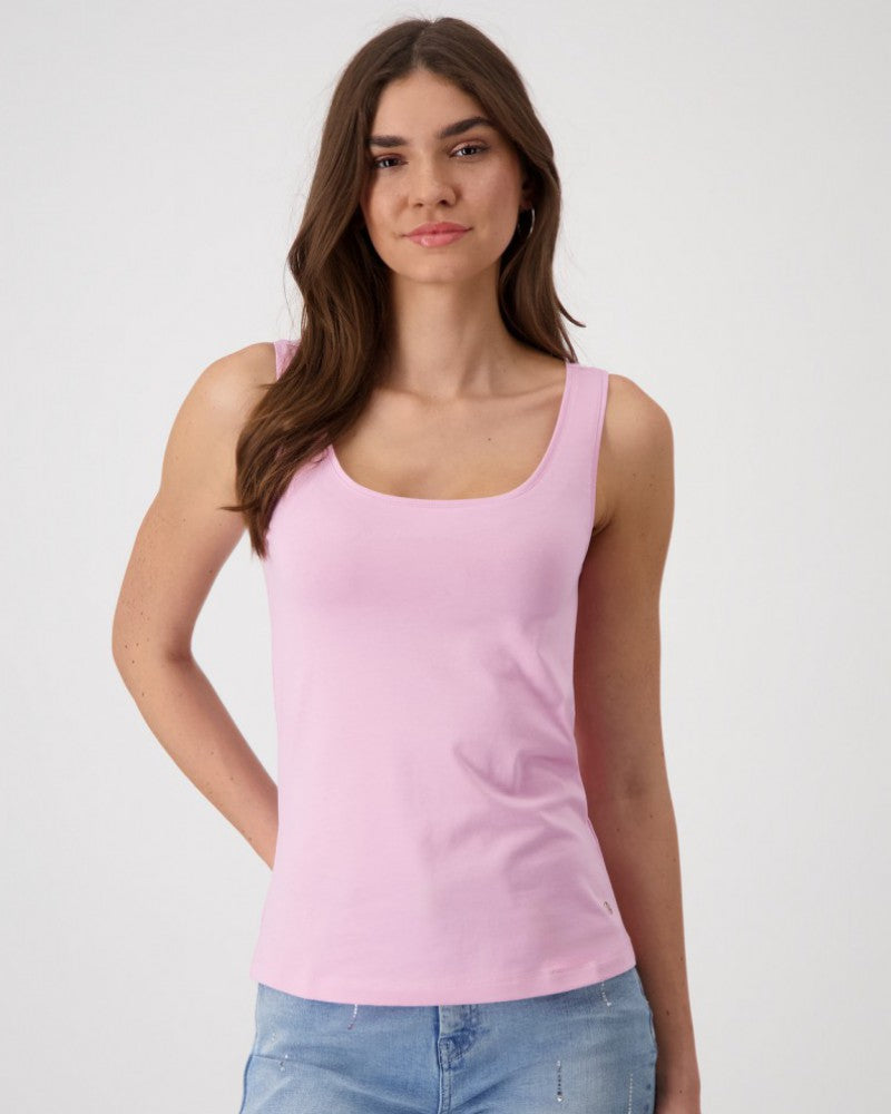 Top MONARI básico color rosa