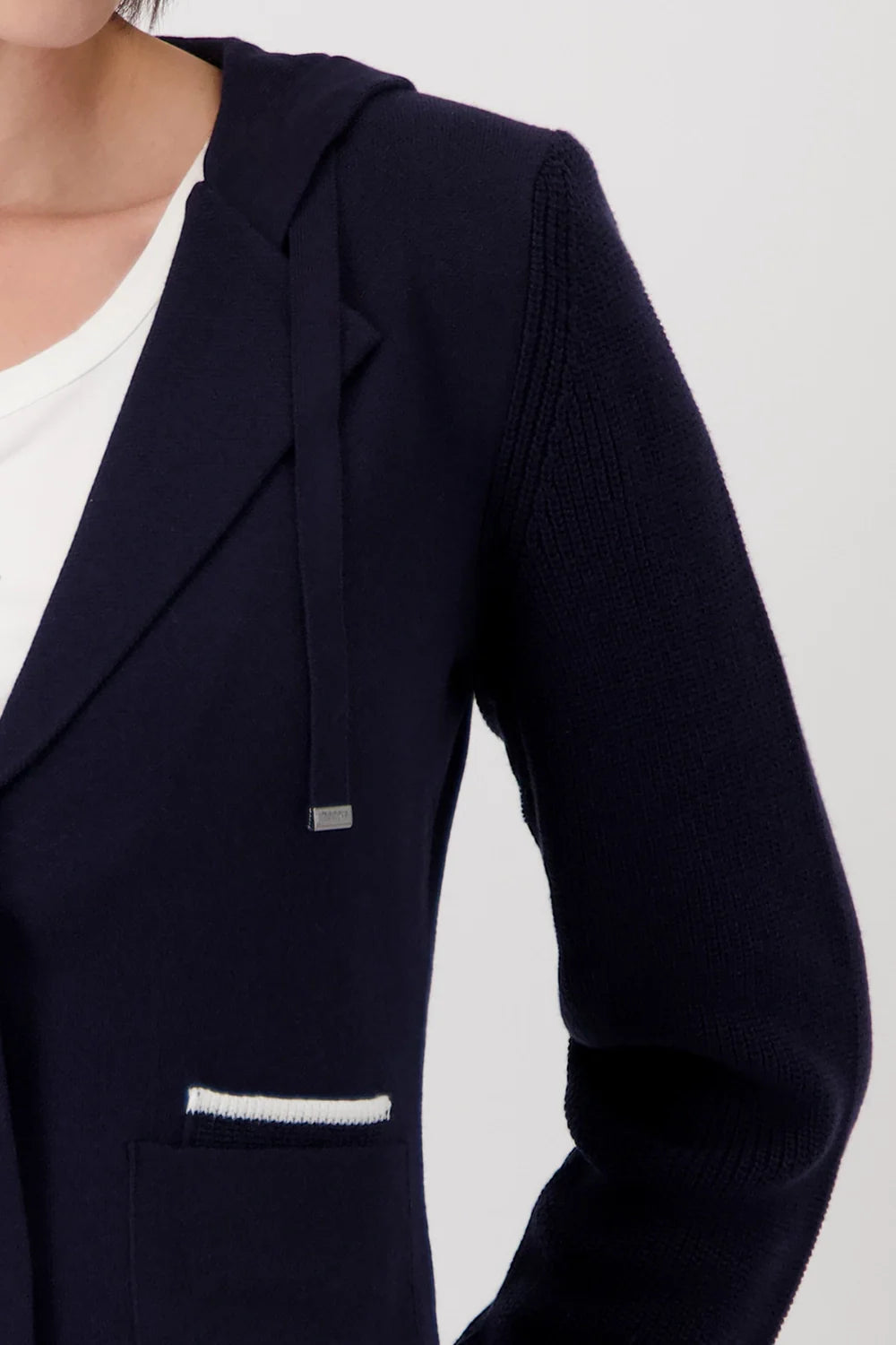 Chaqueta MONARI azul marino en punto