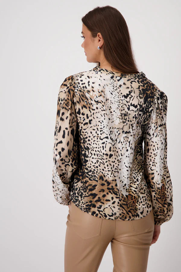 Blusa MONARI estampado leopardo