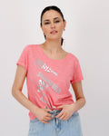 Camiseta MONARI con letras decorativas