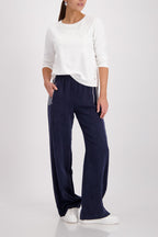 Sudadera MONARI blanca con emblema