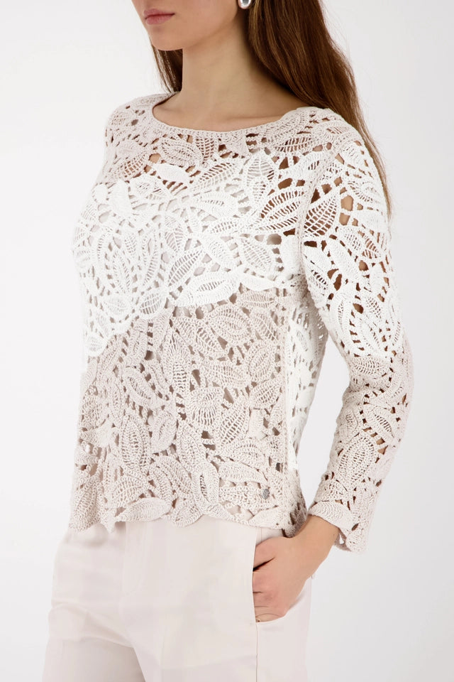 Suéter MONARI de crochet crudo y arena