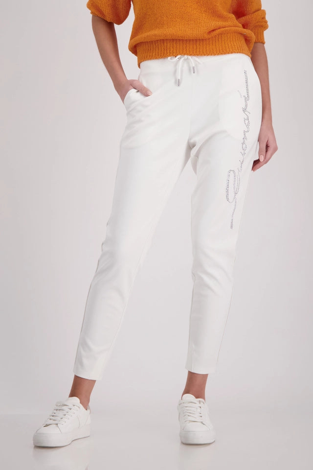 Pantalón MONARI corte joggers color blanco