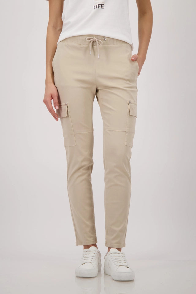 Pantalón MONARI corte cargo color beige
