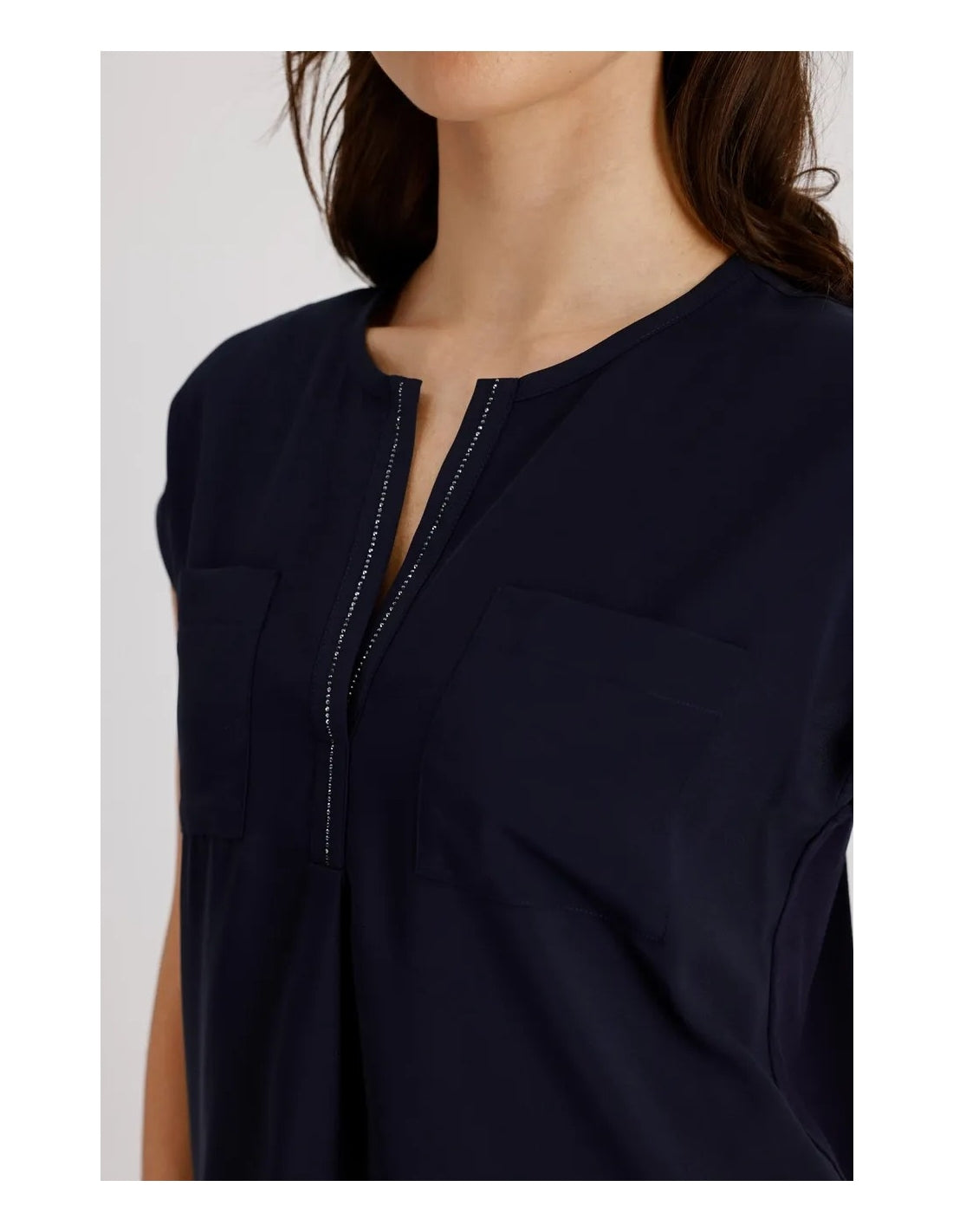 Blusa MONARI color negro