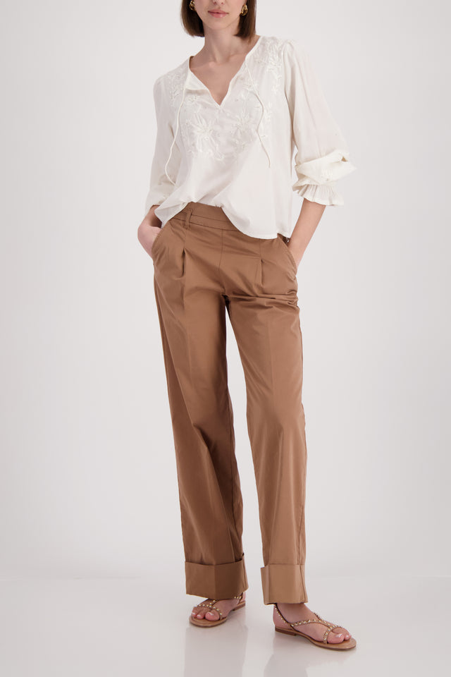 Blusa MONARI con bordado