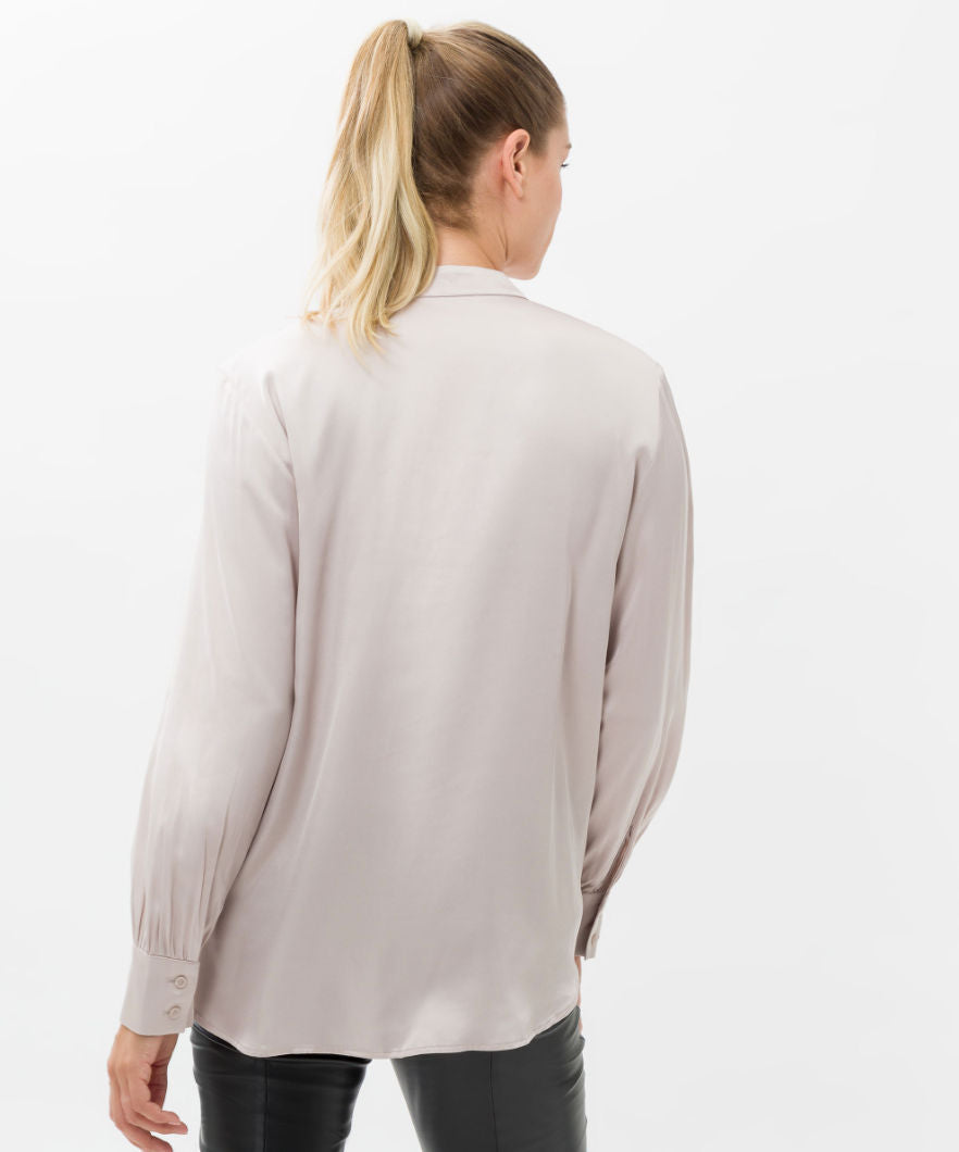 Blusa BRAX FEEL GOOD satinada fluida