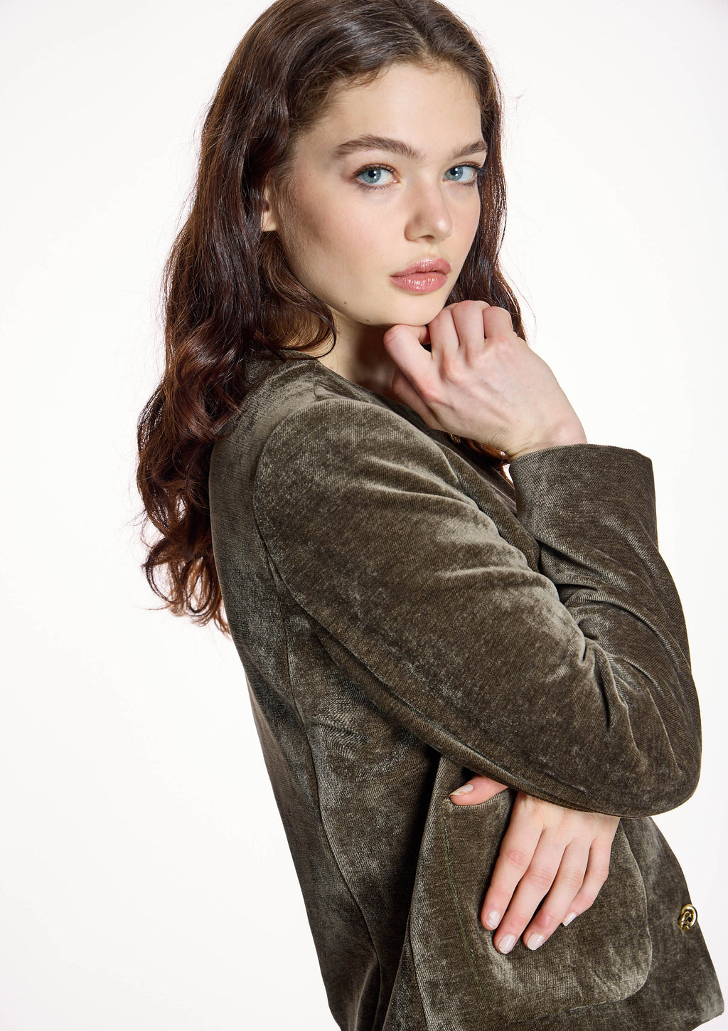 Chaqueta ALBA CONDE corta de terciopelo