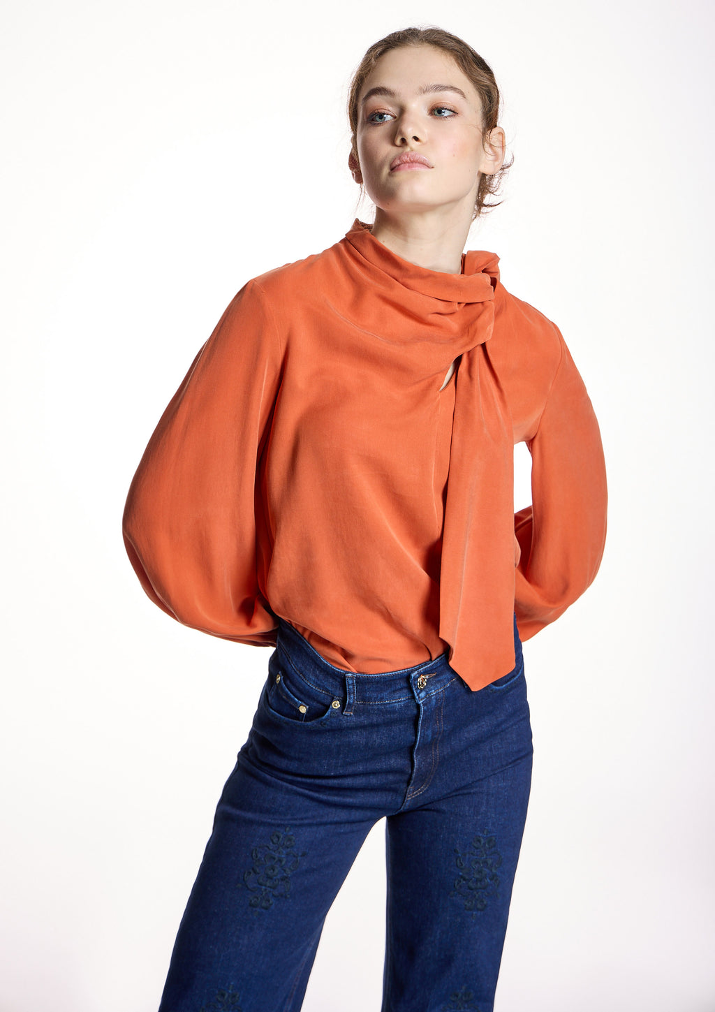 Blusa ALBA CONDE fluida color naranja