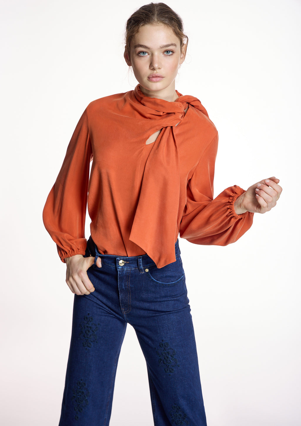 Blusa ALBA CONDE fluida color naranja