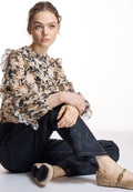 Blusa ALBA CONDE estampada con volantes