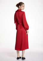 Vestido ALBA CONDE satinado rojo con lazada