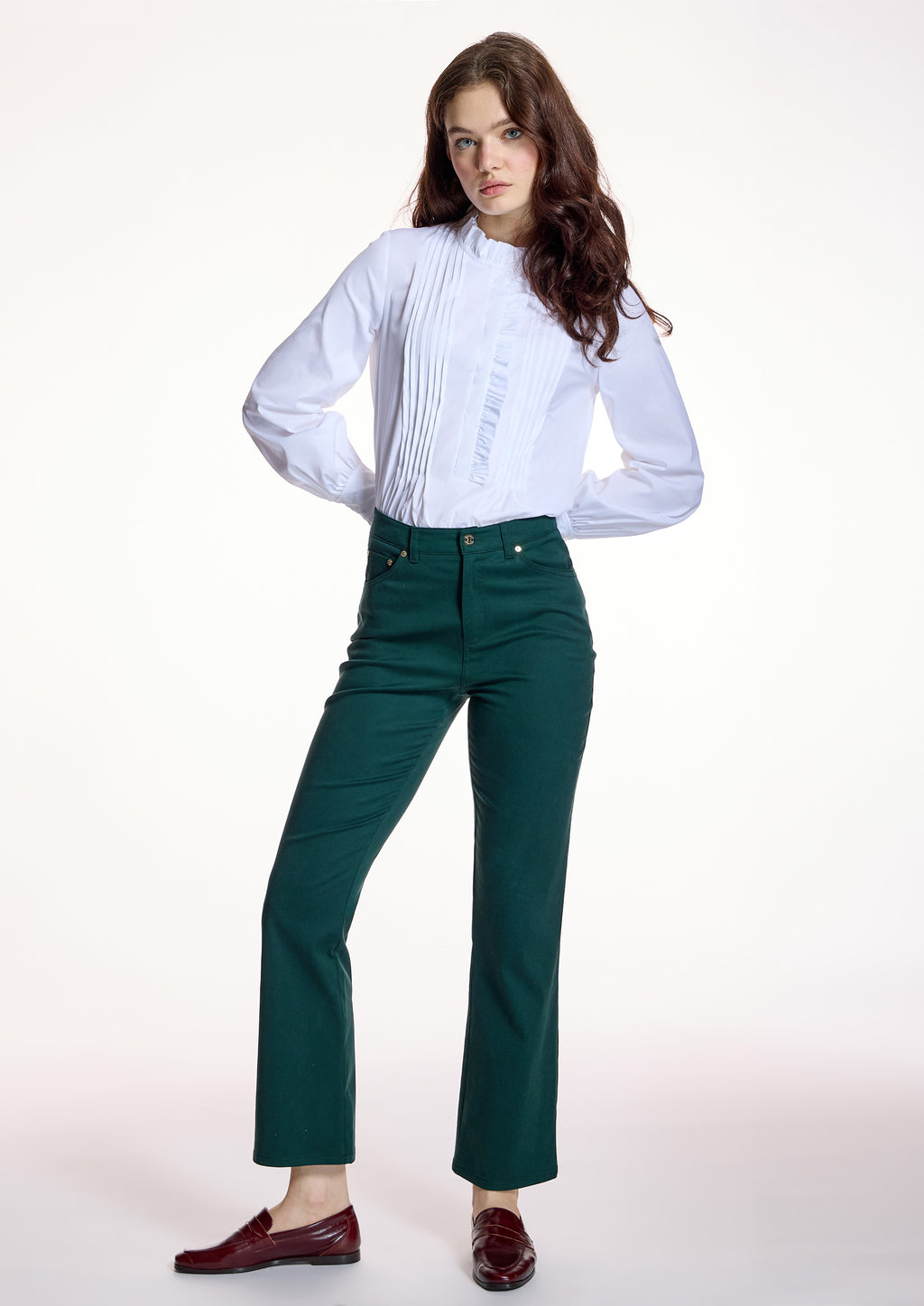 Pantalón ALBA CONDE bajo flared