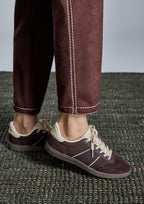 Pantalón ALBA CONDE marrón con pespuntes