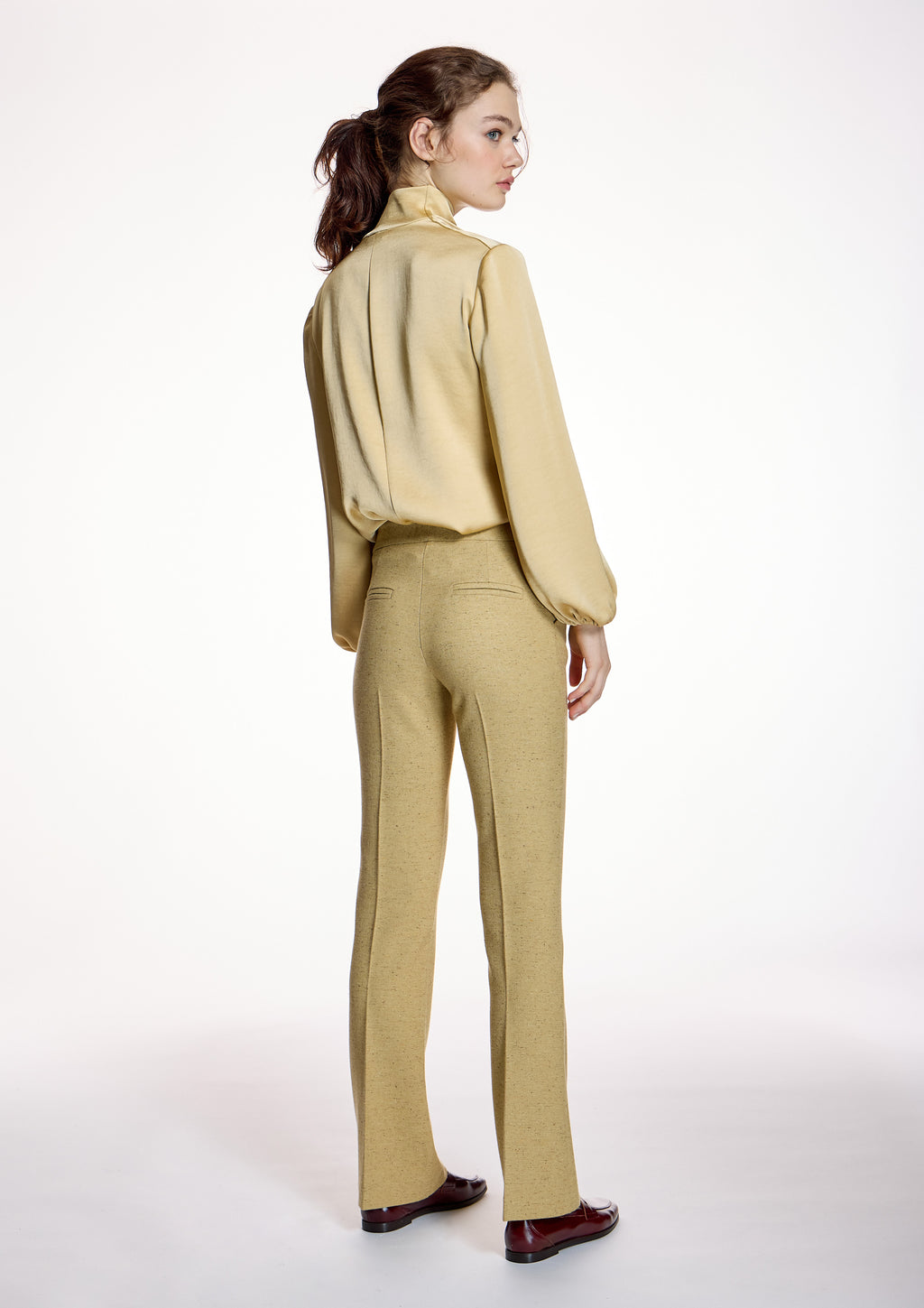 Pantalón ALBA CONDE semientallado amarillo