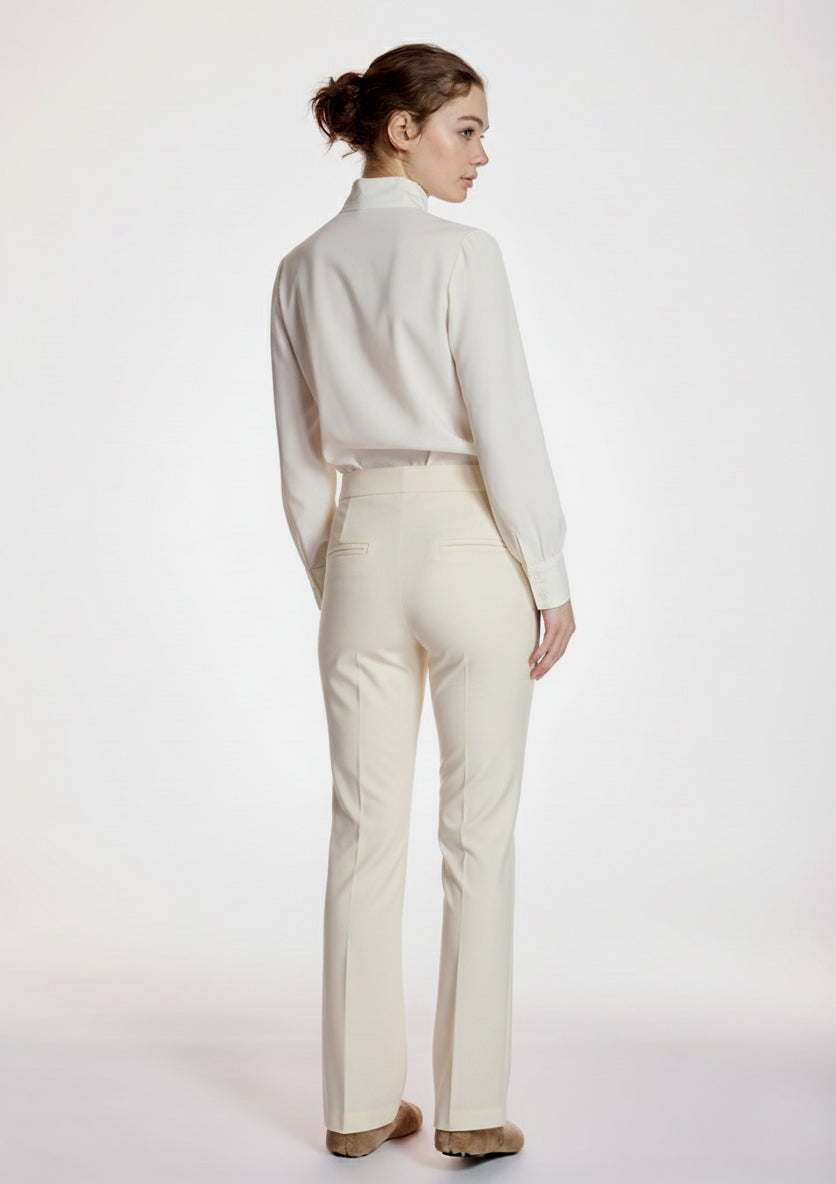 Pantalón ALBA CONDE semientallado crudo