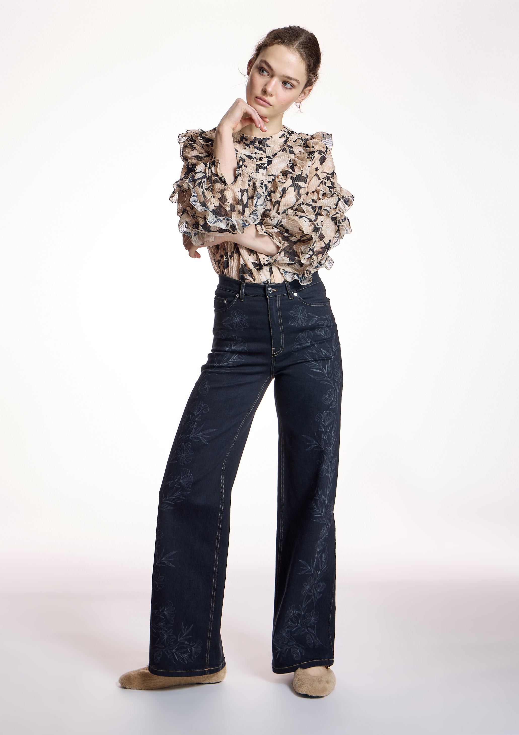 Pantalón ALBA CONDE jeans de corte recto