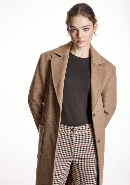 Abrigo ALBA CONDE color camel con solapa