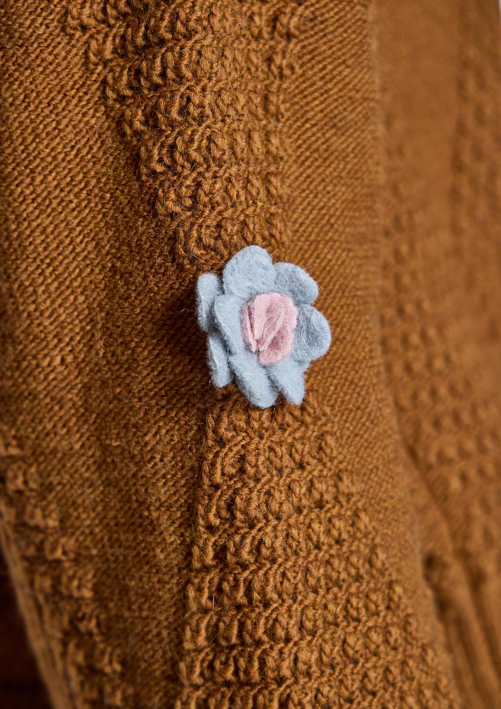 Jersey ALBA CONDE de punto detalle flores